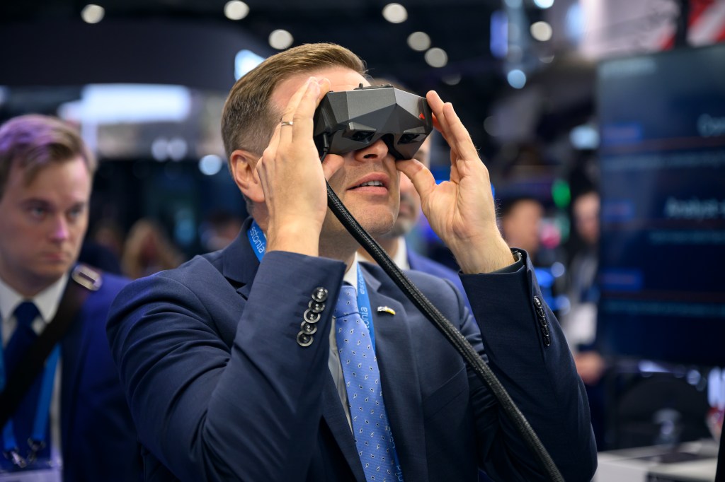 Check out what’s happening on DSEI’s showroom floor