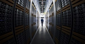 New data center directives want to focus on the big picture