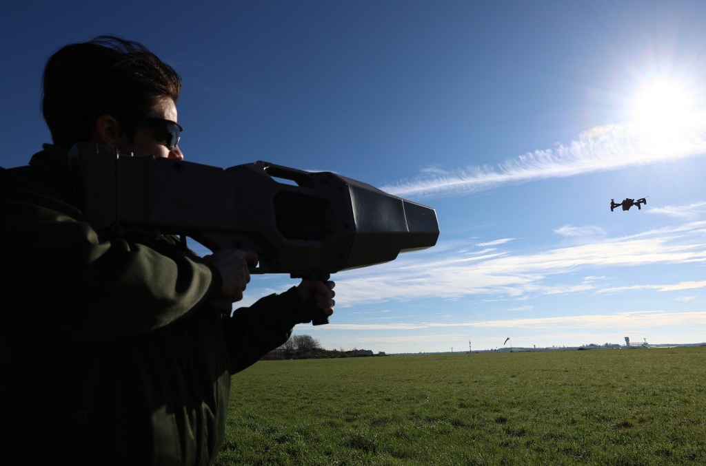 Drones fly over French strategic nuclear submarine base, media report