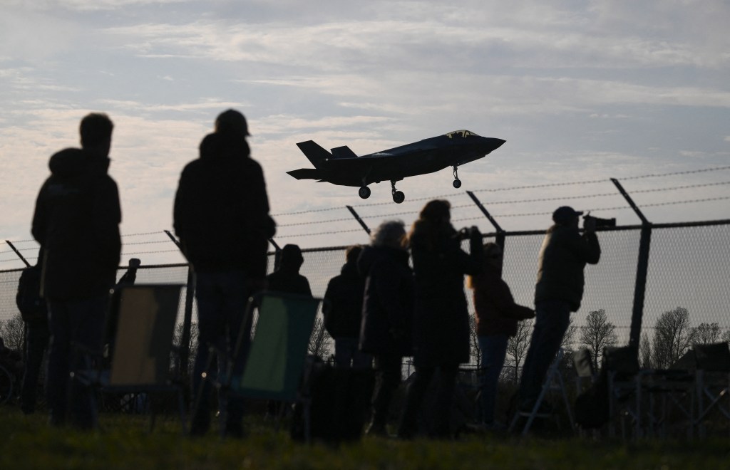 Dutch, Norwegian F-35s to guard Ukraine supply lines in Poland
