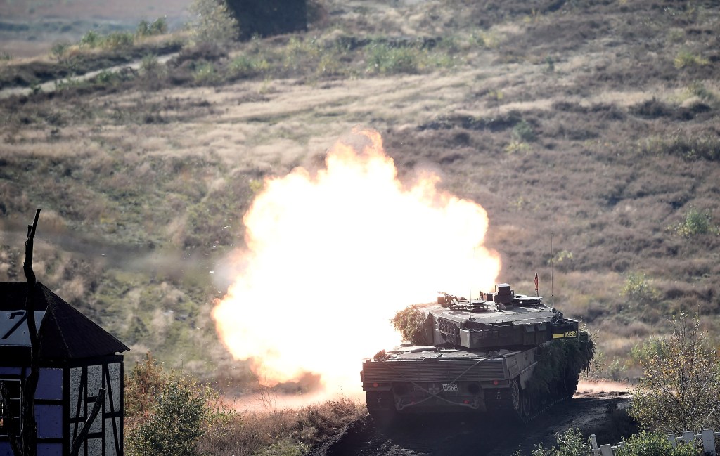 Britain, Germany advance plan for new armor-piercing tank ammo