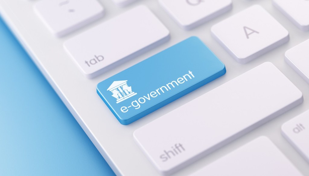 Delivering digital government services using transaction contracting models
