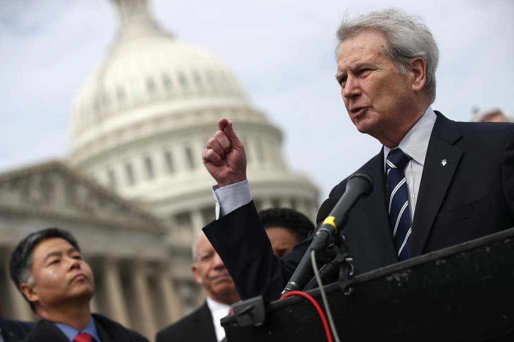 Rep. Walter Jones, a voice for troops in Congress and war skeptic, enters hospice care