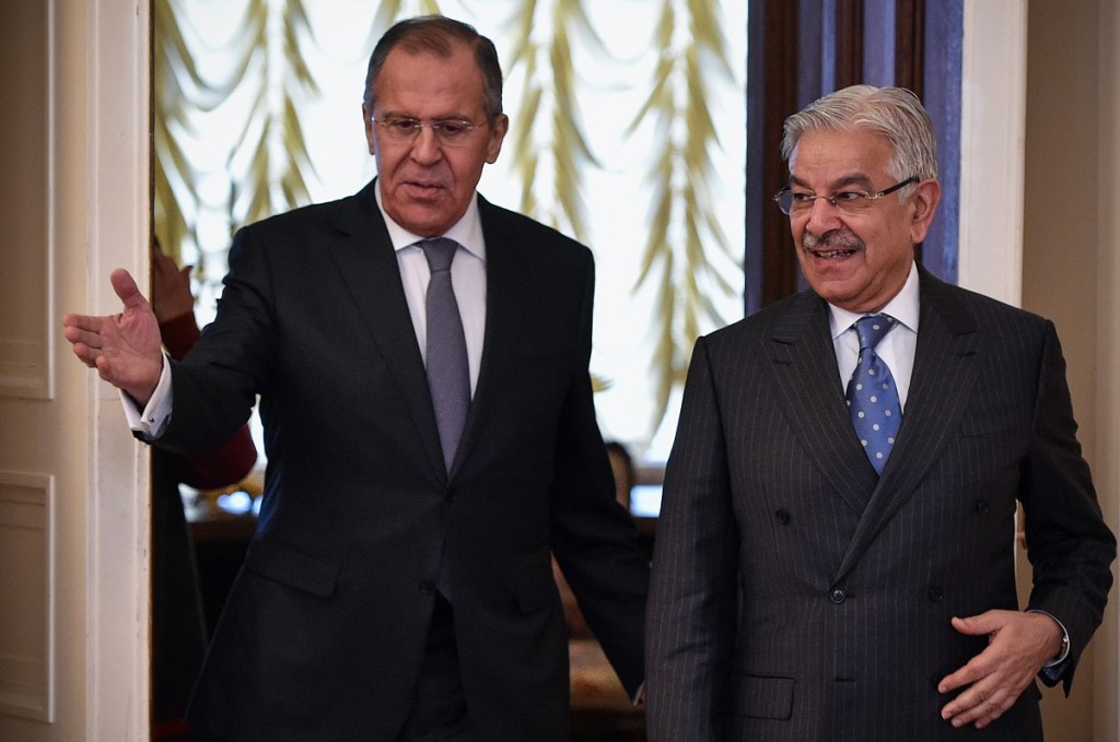 Pakistan cosies up to Russia, but Moscow doesn’t seem to want to take sides