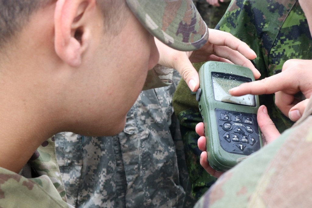 House panel to hold private Ligado call with FCC and defense officials