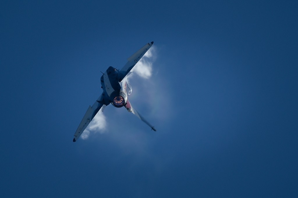 China showcases progress on stealth fighter jet at Zhuhai air show