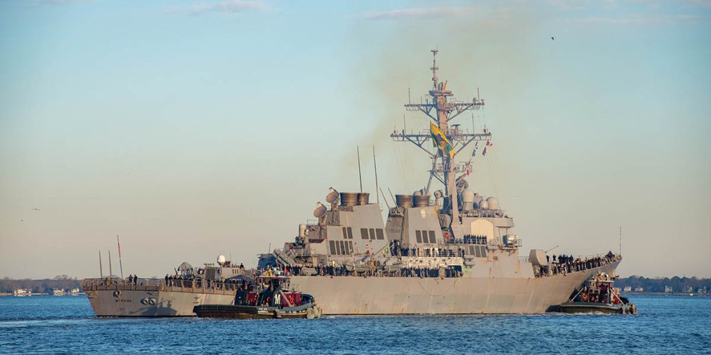 Destroyer McFaul leaves Norfolk, bound for Mayport and beyond
