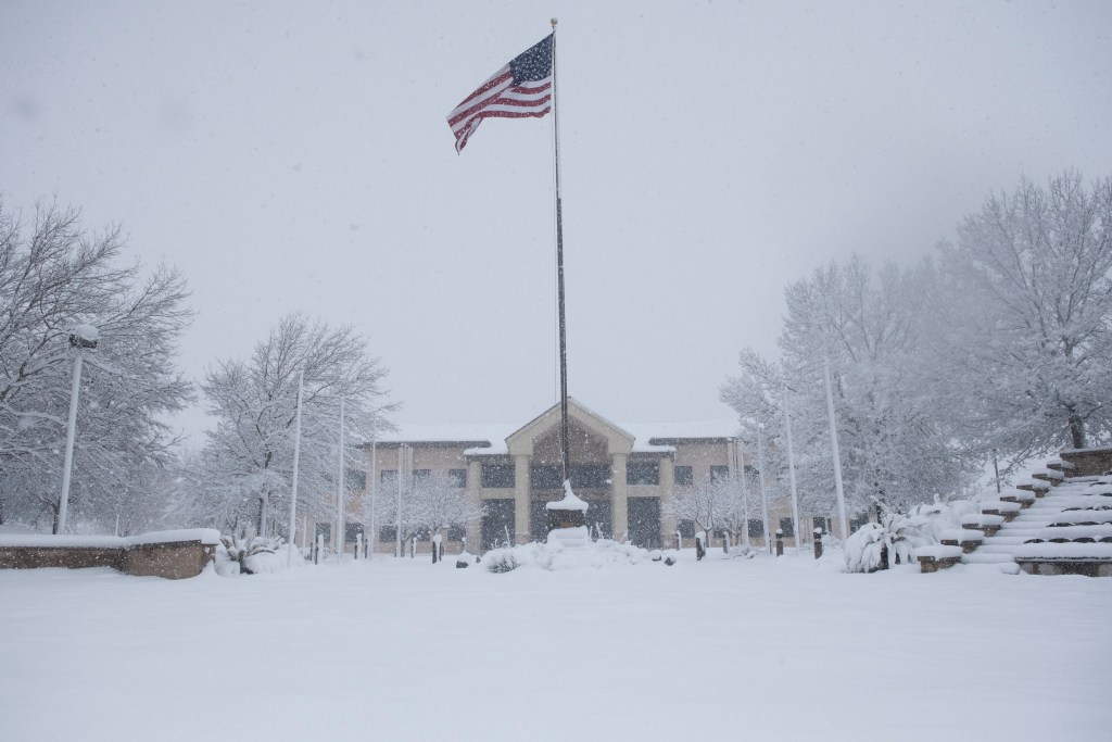 Winter Storm Uri spotlights gaps in military base preparedness