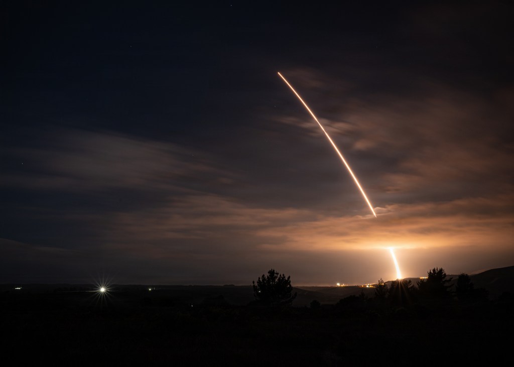 Experts: Full nuclear weapons tests would backfire on US