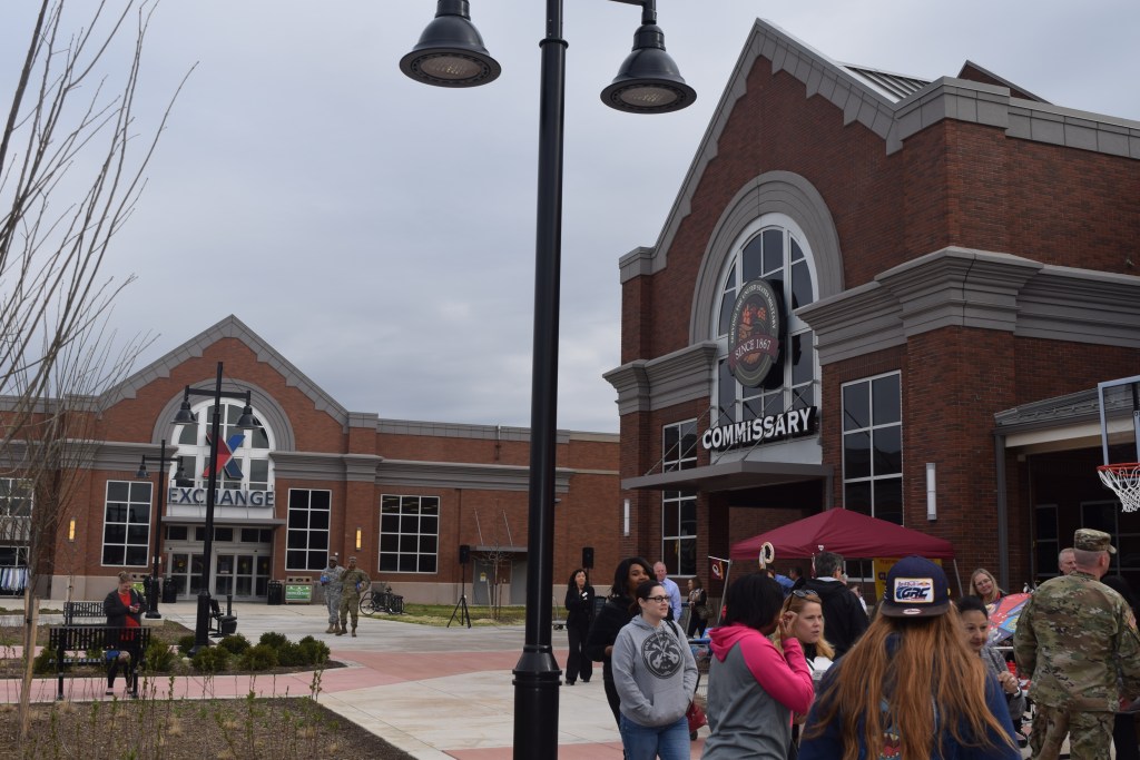 DoD scraps plan to privatize commissaries