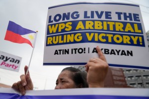 US renews call on China to stop aggressive actions in disputed sea