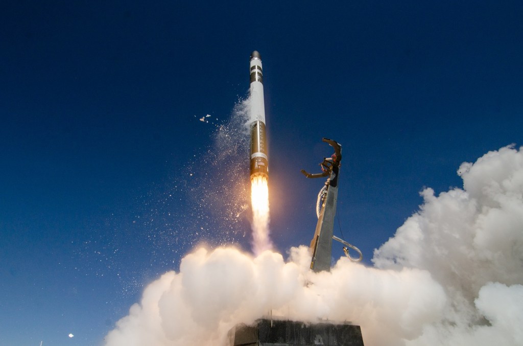 The launch of three US spy satellites is delayed due to COVID-19