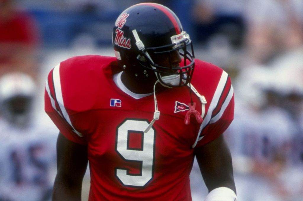 Former NFL tight end convicted for Medicare, VA fraud scheme