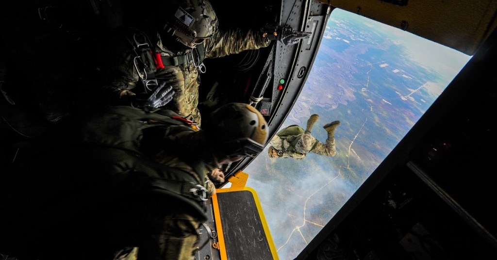 First enlisted woman qualifies for formal combat controller training