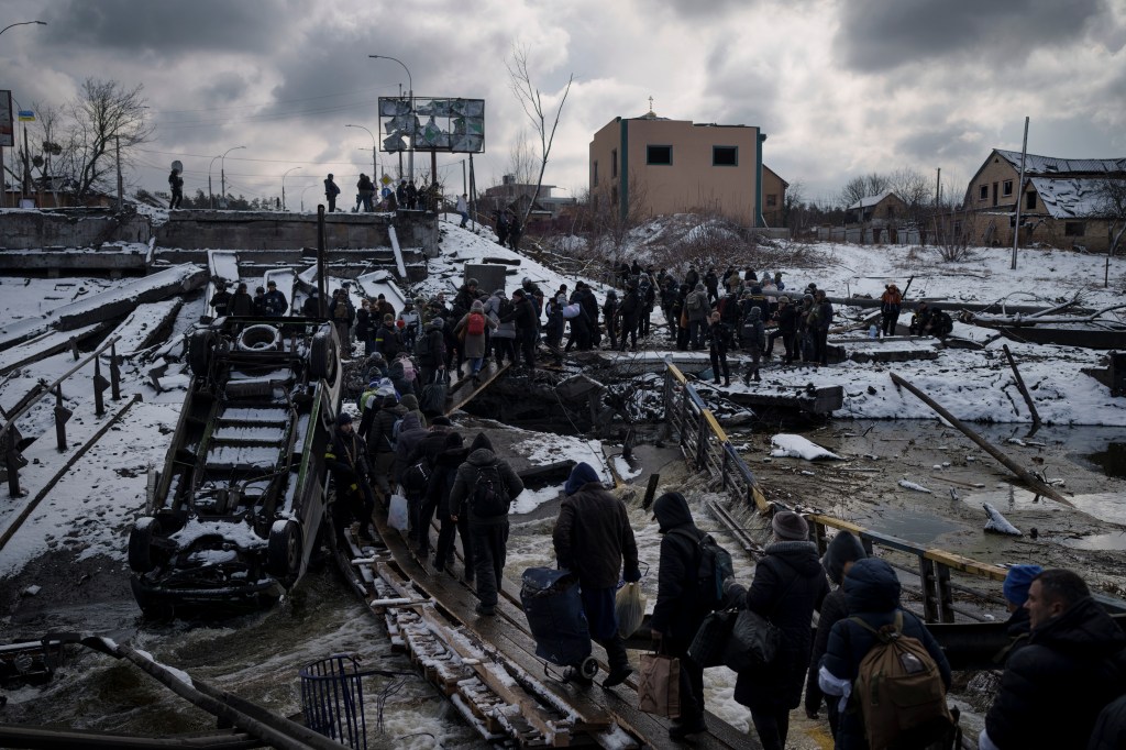 Russian strikes hit western Ukraine as offensive widens