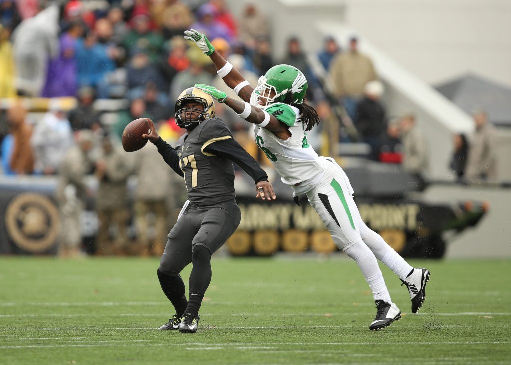 North Texas beats Army, 35-18