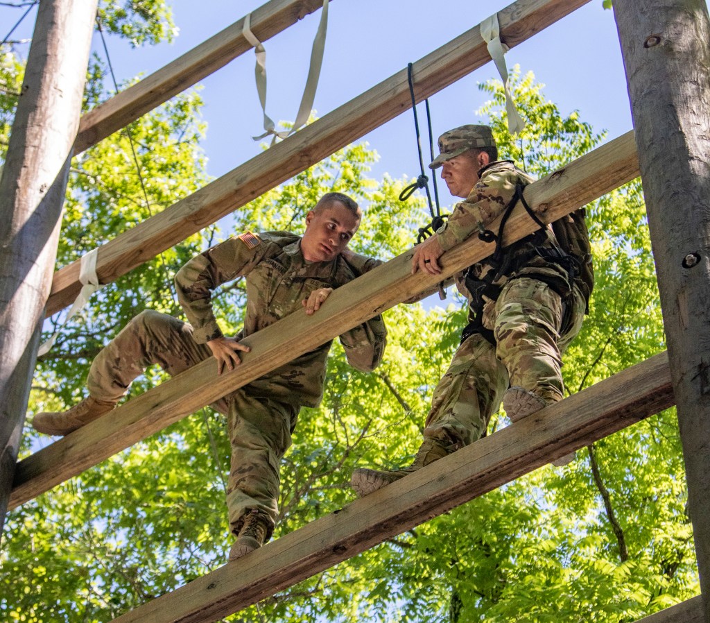 The Army doesn’t know why junior officers are leaving