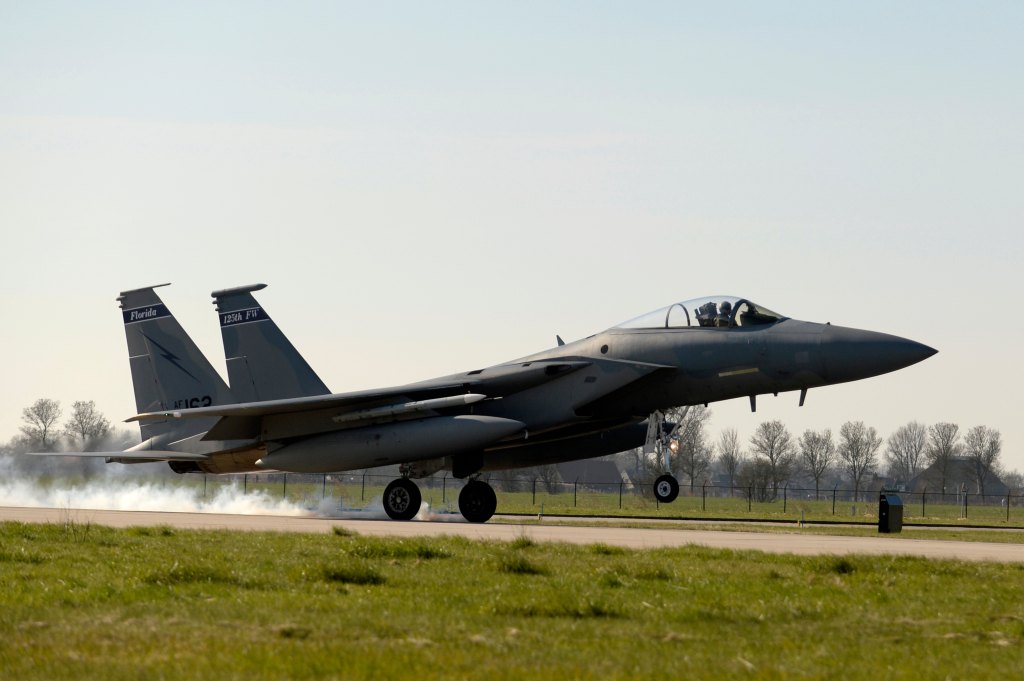 Air Force demonstrates new airborne networking