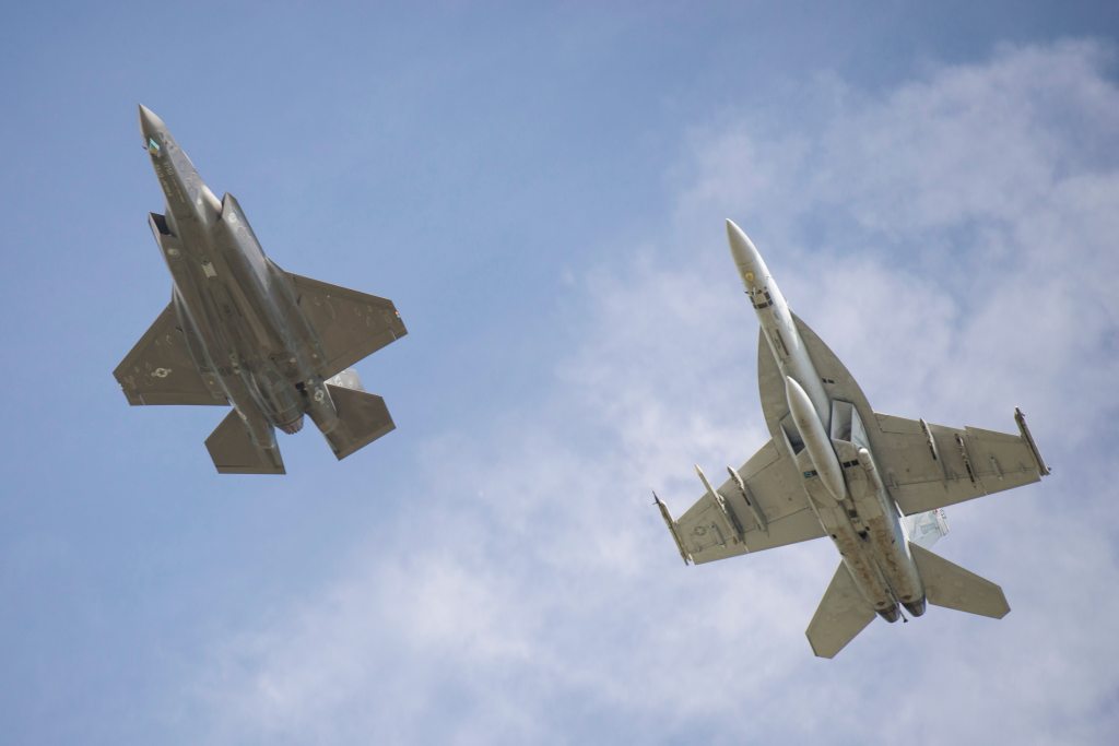 Air Force Seeks Virtual Elements in Flight Exercises to Heighten Realism, Complexity