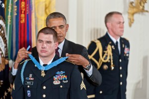 Kyle White receives Medal of Honor