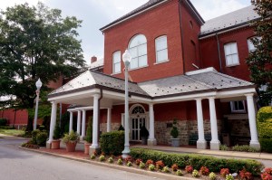 Fort Myer Officers Club, one of Army’s last, to change name, open membership