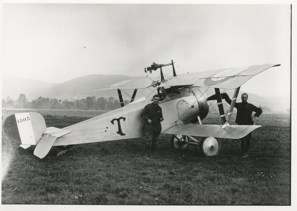 The October 1916 Oberdorf Raid in Germany produced the first American ace