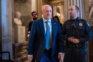 Former military leaders sign legal document supporting Sen. Mark Kelly