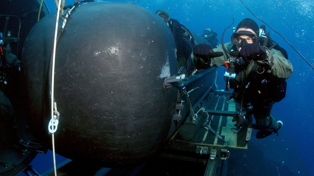 The SEALs want their divers going deeper and wirelessly networked