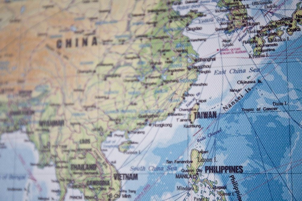 China plans 1st structure in disputed South China Sea