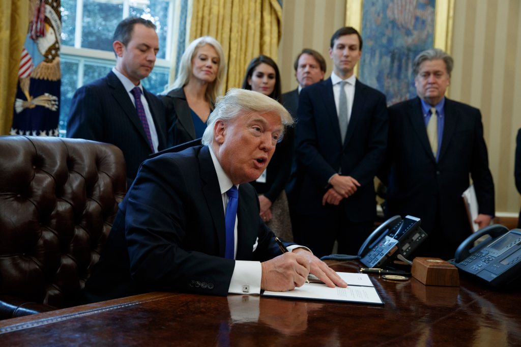 Trump admin orders contract freeze, media blackout at EPA