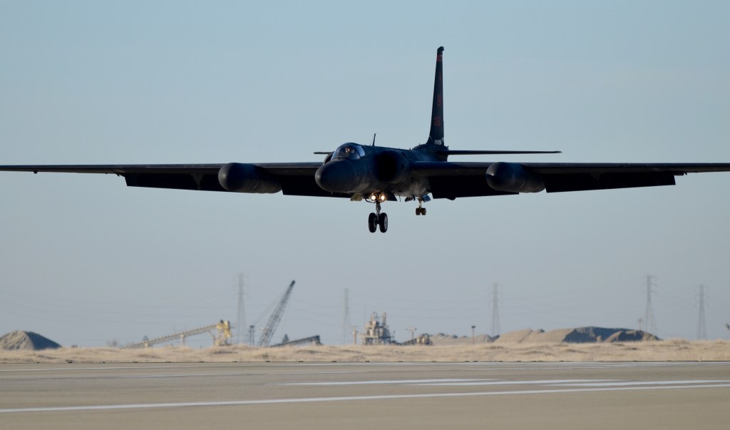 One of two U-2 pilots dead in California crash
