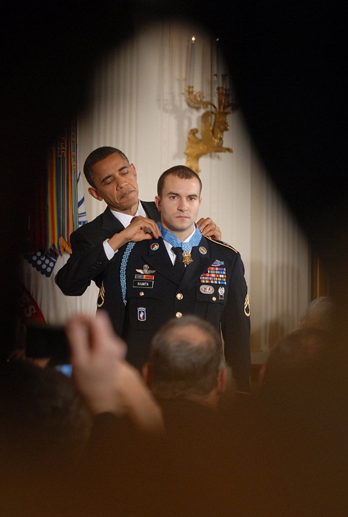 MEDAL: This soldier just gave away his Medal of Honor
