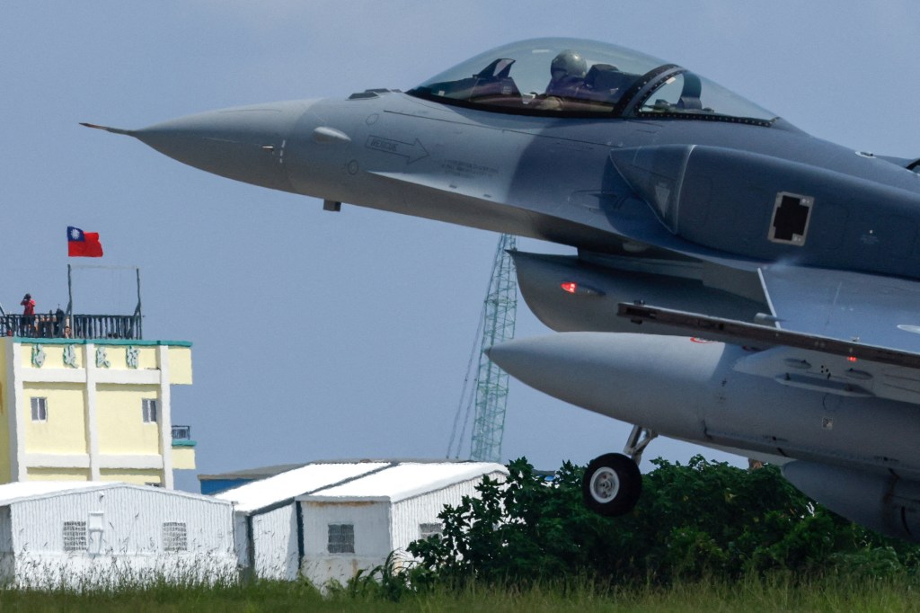 Taiwan’s first two F-16V fighter jets arrive to bolster defenses against China